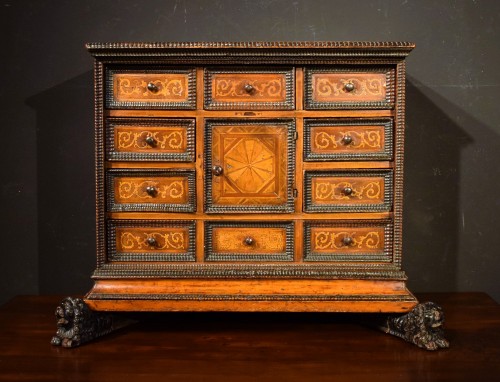 Inlaid coin cabinet, City of Verona 2nd half of the 16th century - Furniture Style Renaissance